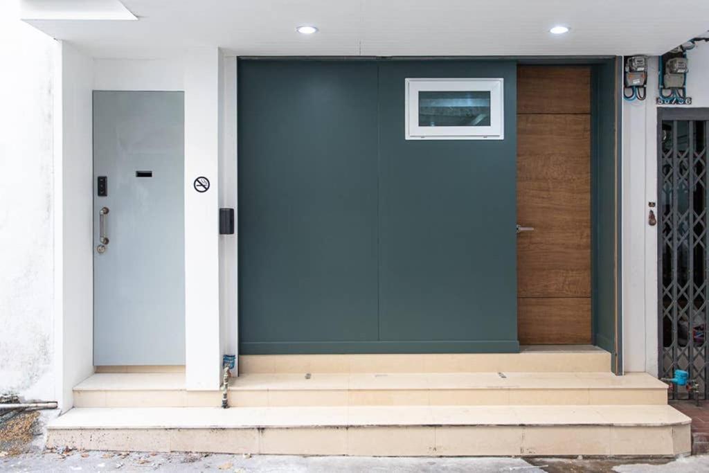 P1 Silom Pan Large Room Full Kitchen Wifi 4-6Pax Bangkok Exterior photo